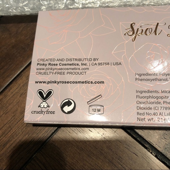 SET OF 2 Pinky Rose Eyeshadow Palettes - Picture 15 of 15